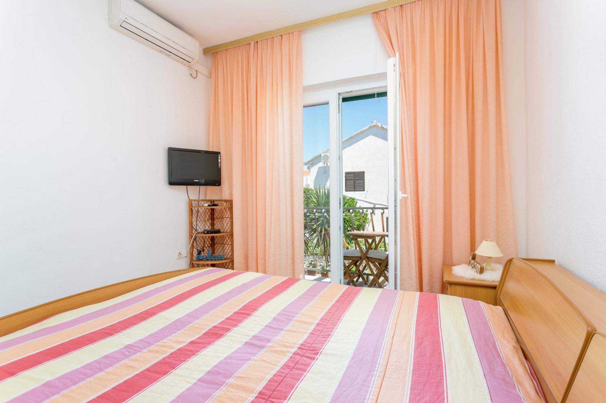 Double Room Supetar 5658D Exterior foto